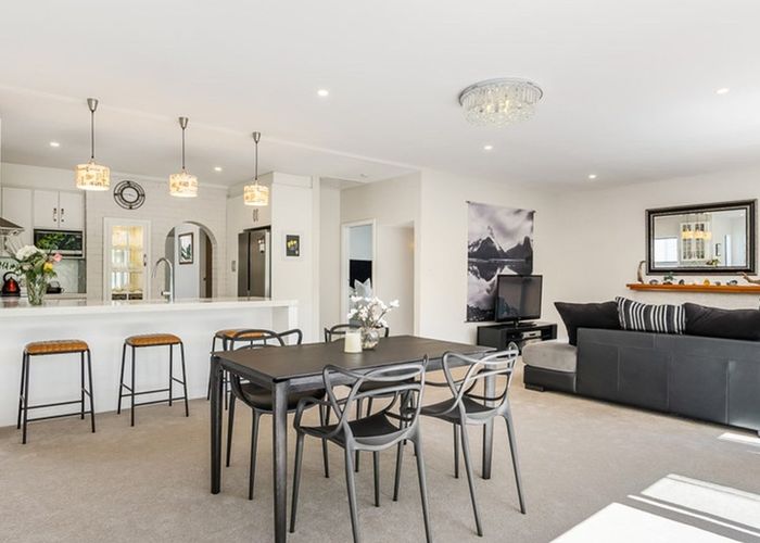  at 93 Portland Road, Remuera, Auckland