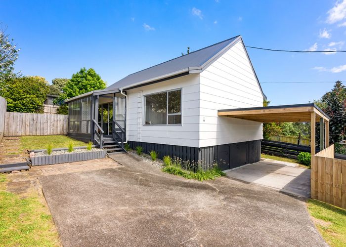  at 1/72 Vodanovich Road, Te Atatu South, Waitakere City, Auckland