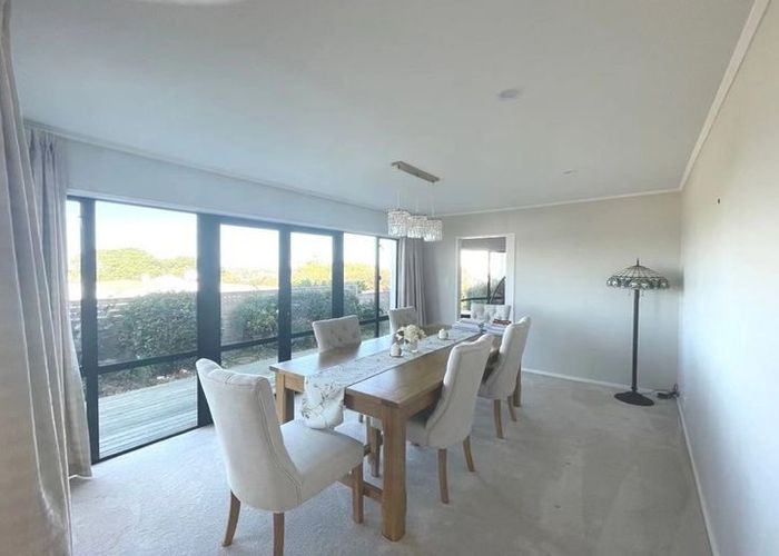  at 10B Beach Road, Castor Bay, North Shore City, Auckland