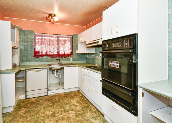  at 90C Beaumonts Way, Manurewa, Manukau City, Auckland