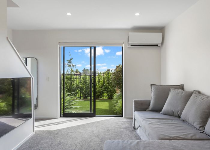  at 7/87 Taikata Road, Te Atatu Peninsula, Waitakere City, Auckland