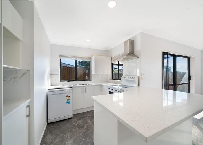  at 18 Plumstead Rise, Glen Eden, Waitakere City, Auckland