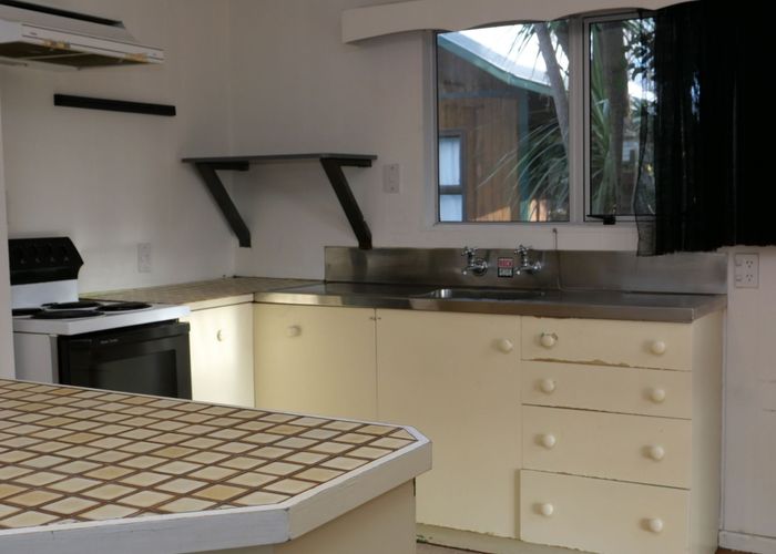  at 62 Rata Rd, Raumati Beach, Kapiti Coast, Wellington