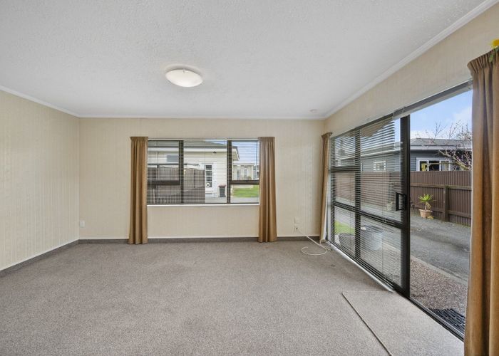 at 2/4 King Street, Taradale, Napier, Hawke's Bay