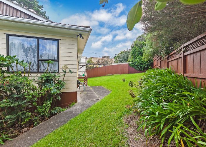  at 2/19A Linden Street, Mount Roskill, Auckland City, Auckland