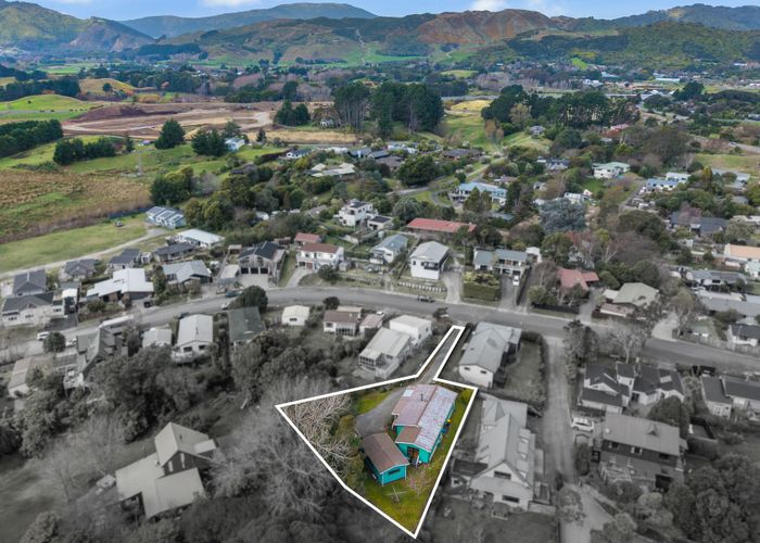  at 15 Pitoitoi Street, Otaihanga, Kapiti Coast, Wellington