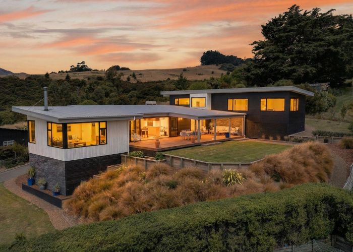  at 106 Bayview Road, Charteris Bay, Lyttelton
