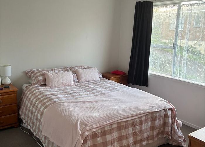  at 1/16 Kathleen Street, Totara Vale, North Shore City, Auckland