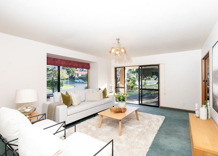  at 15 Burn-Murdoch Street, St Andrews, Hamilton