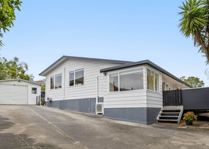  at 16 Gilshennan Valley, Red Beach, Rodney, Auckland