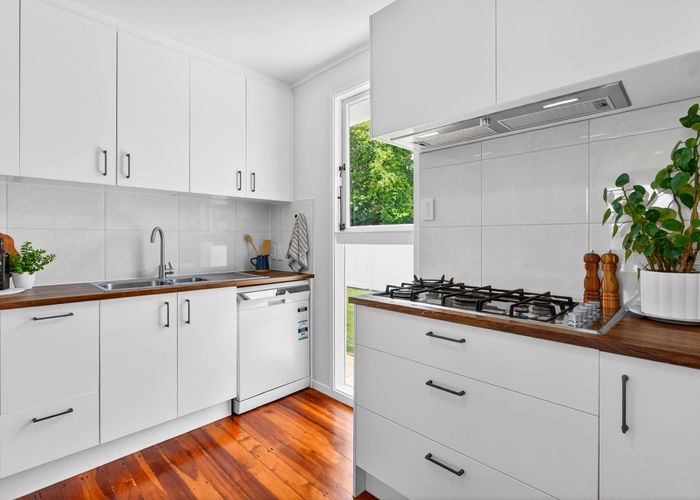  at 17 Lysander Crescent, Beach Haven, North Shore City, Auckland