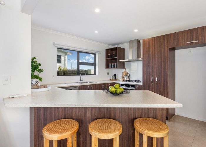  at 7A Sandino Place, Grenada Village, Wellington, Wellington