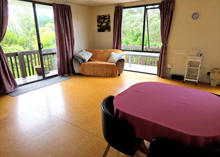  at 1/231 Don Buck Road, Massey, Waitakere City, Auckland