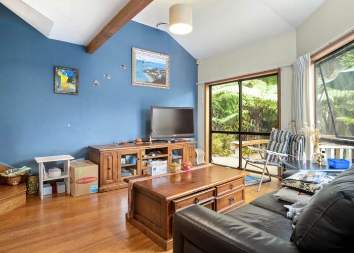  at 15 Trelawny Place, Hillcrest, North Shore City, Auckland