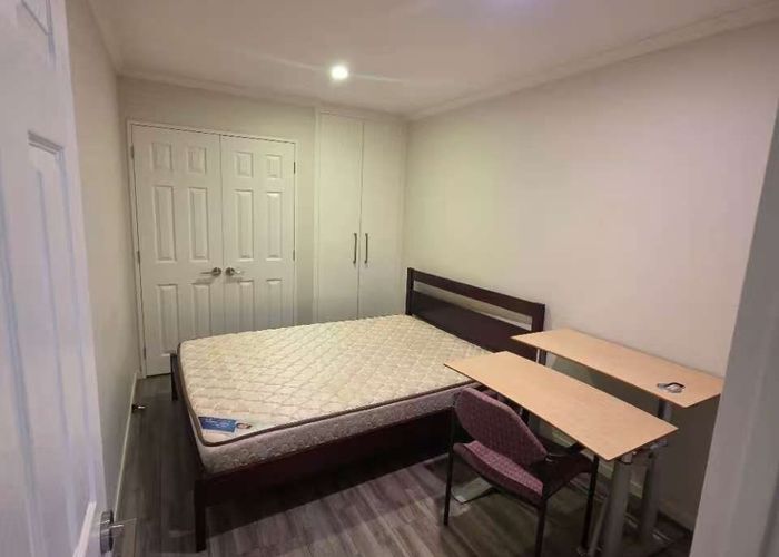  at 198B Archers Road, Glenfield, North Shore City, Auckland