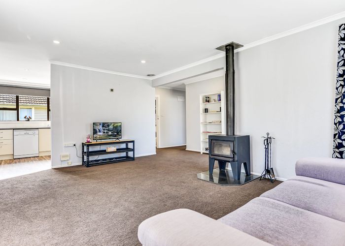  at 32 Slim Street, Bader, Hamilton