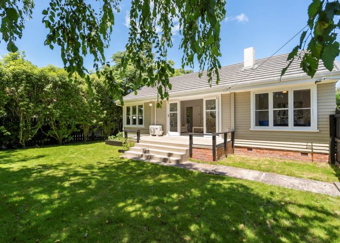  at 1/6 Taikata Road, Te Atatu Peninsula, Auckland