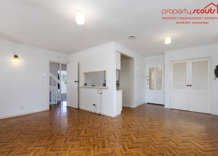  at 1/537 Glenfield Road, Glenfield, Auckland