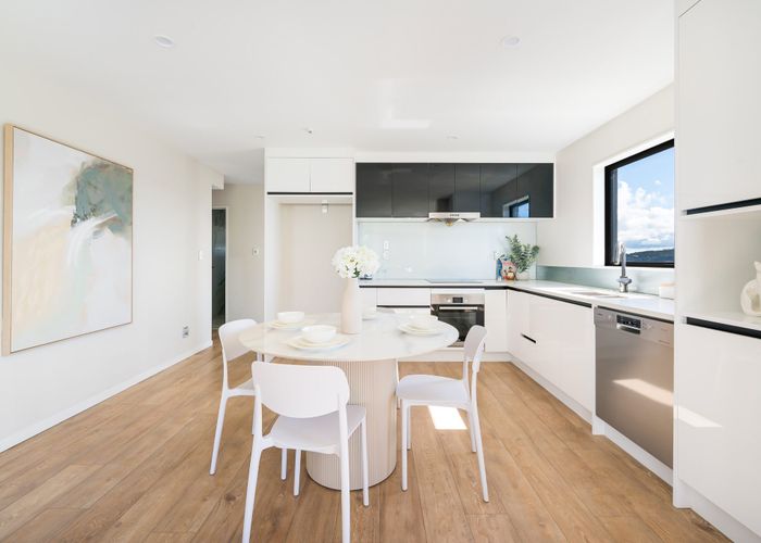  at 1 Peony Mews, Oteha, Auckland