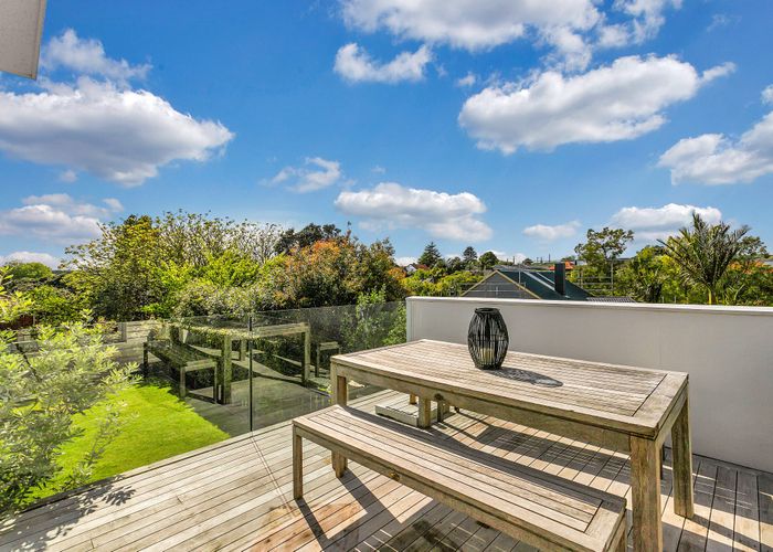  at 77 Walmer Road, Point Chevalier, Auckland