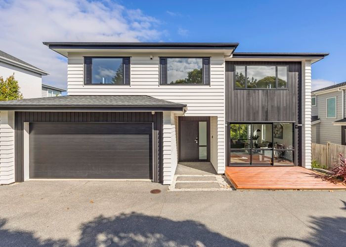  at 14 Newport Place, Forrest Hill, Auckland