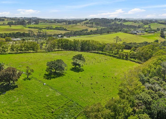  at 18 Peters Lane, Taupaki, Rodney, Auckland