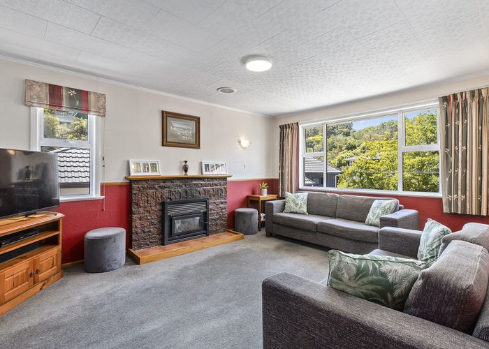  at 12 Wilfred Street, Tawa, Wellington, Wellington