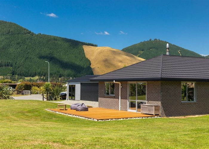  at 18 Robertson Mill Place, Rai Valley