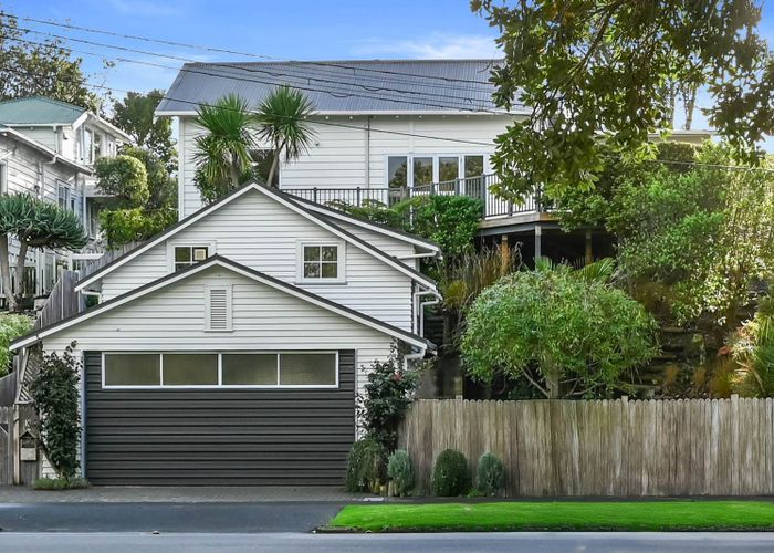 at 10 Seabreeze Road, Devonport, North Shore City, Auckland
