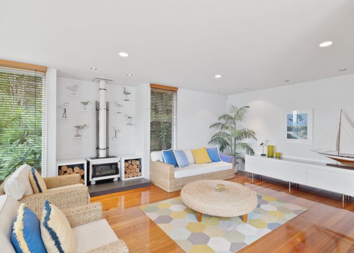  at 20 Highland Lass Place, Langs Beach, Waipu