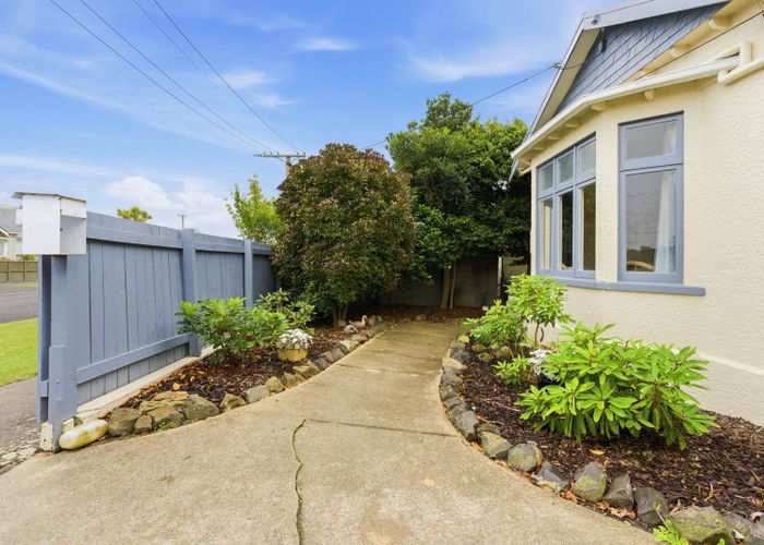  at 21 Trafalgar Street, Saint Clair, Dunedin, Otago