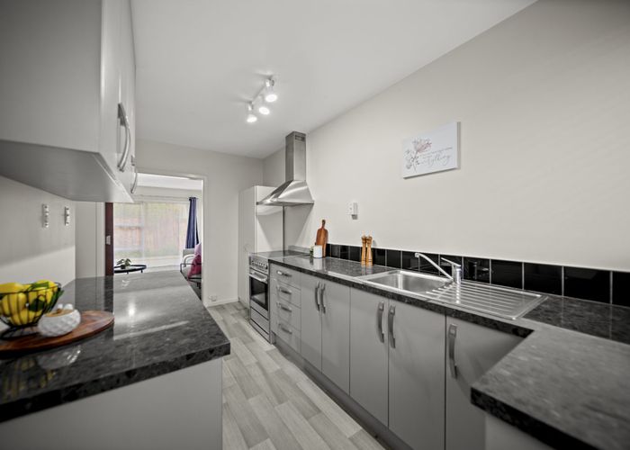  at 3/33 Fairfield Avenue, Addington, Christchurch City, Canterbury