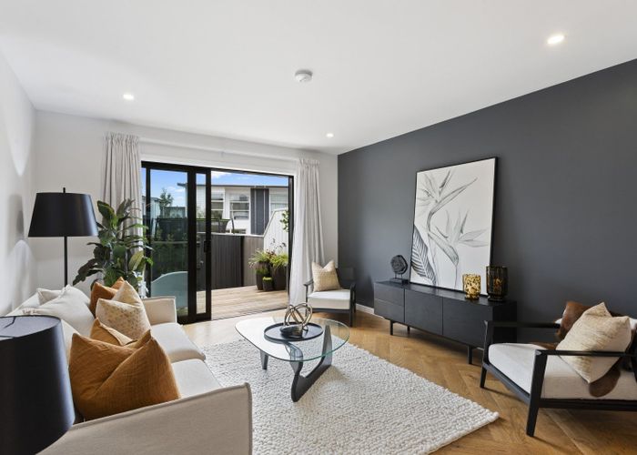  at 5 Walter Merton Road, Hobsonville, Waitakere City, Auckland