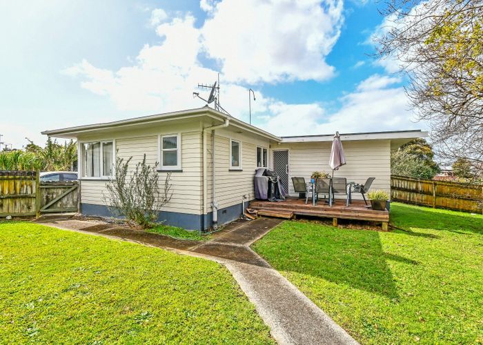  at 113 Beaumonts Way, Manurewa, Manukau City, Auckland