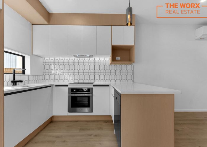  at Lot 2/26 Cape Road, Mangere, Manukau City, Auckland