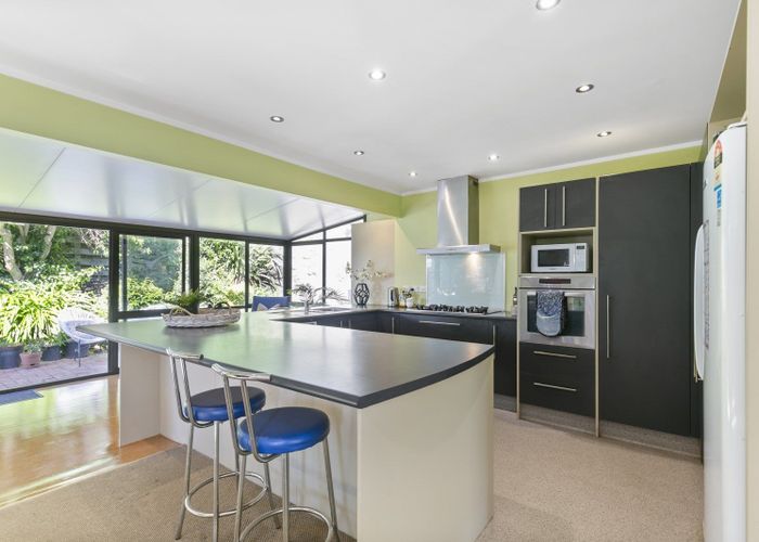  at 39 Homewood Crescent, Karori, Wellington
