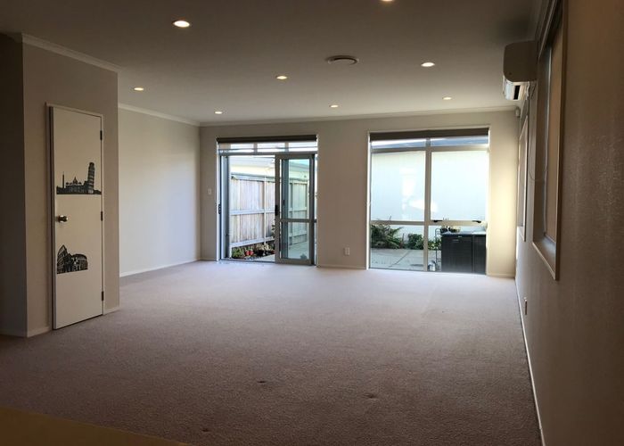  at 96 Flat Bush School Rd, Flat Bush, Manukau City, Auckland