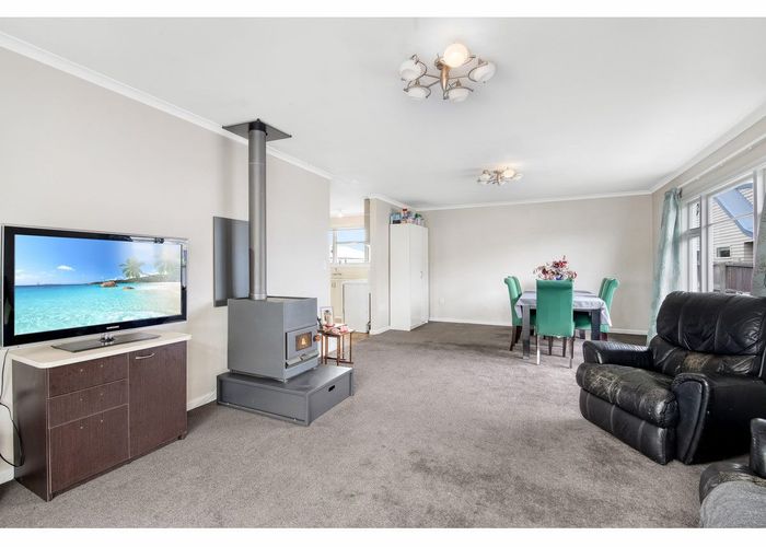  at 8 Pandora Street, North New Brighton, Christchurch