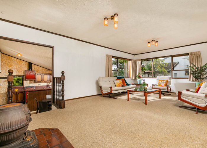 at 52 Kennedy Avenue, Forrest Hill, Auckland