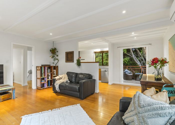  at 1/9 LANCASTER RD, Beach Haven, Auckland
