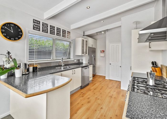  at 27 Magnolia Avenue, Opaheke, Papakura