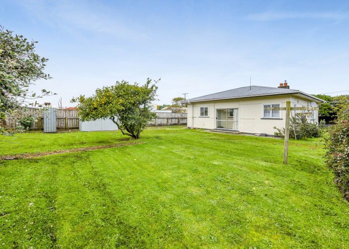 at 35 Mawhitiwhiti Road, Normanby, Hawera
