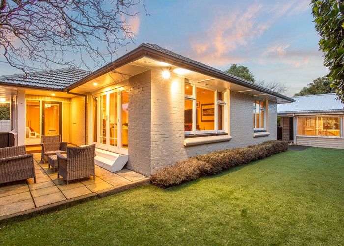  at 33 Office Road, Merivale, Christchurch