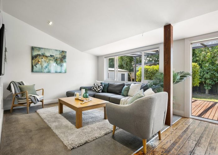  at 17 Rimu Street, New Lynn, Auckland