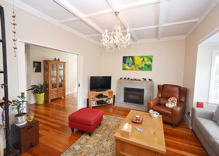  at 16 Invermay Ave, Sandringham, Auckland City, Auckland