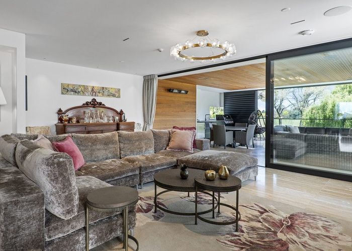  at 2/108 Park Terrace, City Centre, Christchurch City, Canterbury