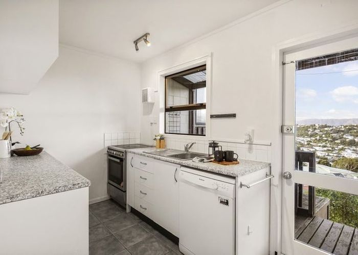  at 8/6 Kaikoura Street, Maupuia, Wellington, Wellington