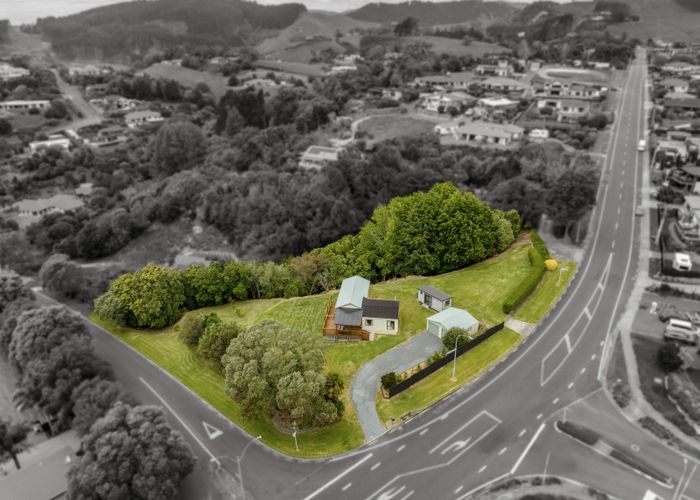  at 85 Waikite Road, Welcome Bay, Tauranga