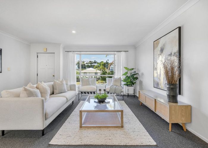  at 1/43 Donald Street, Stanmore Bay, Whangaparaoa