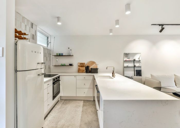  at 30/18 Edenvale Crescent, Mount Eden, Auckland City, Auckland